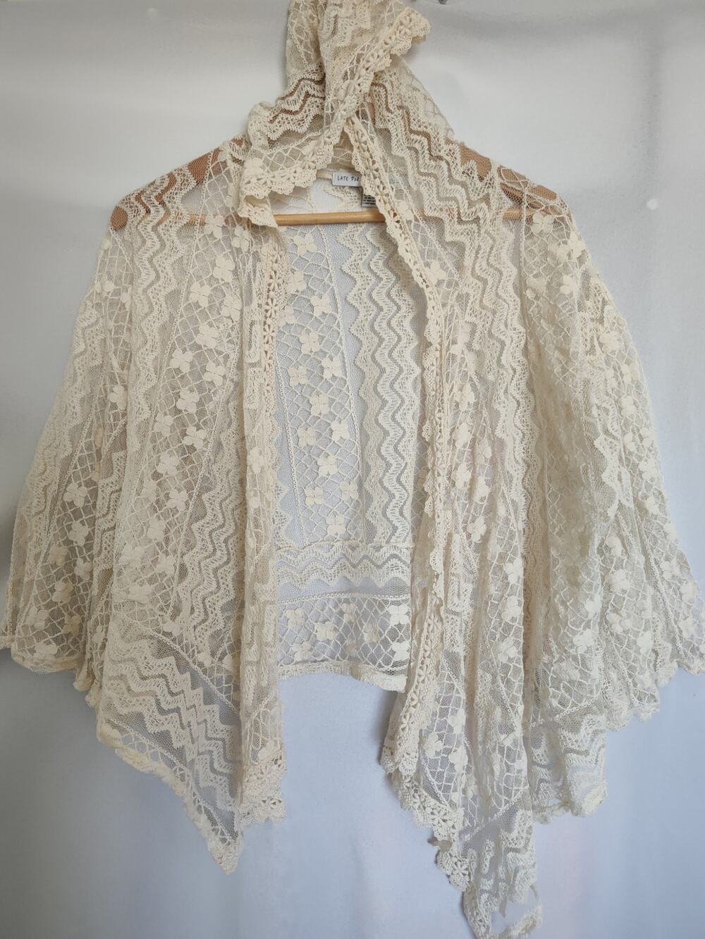 Late For Dinner Boho Lace Hooded Cardigan Cream Open Front Kimono Shrug Medium
